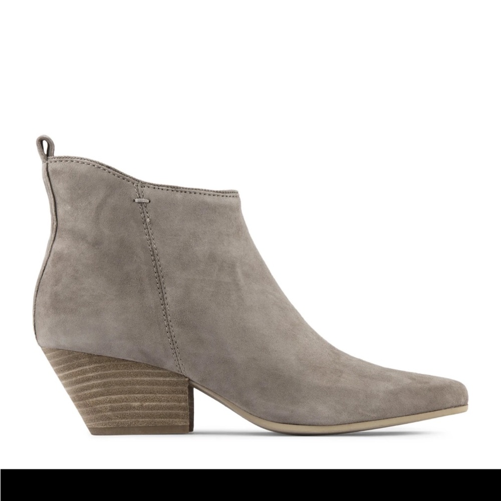 Dolce Vita Pearce suede booties